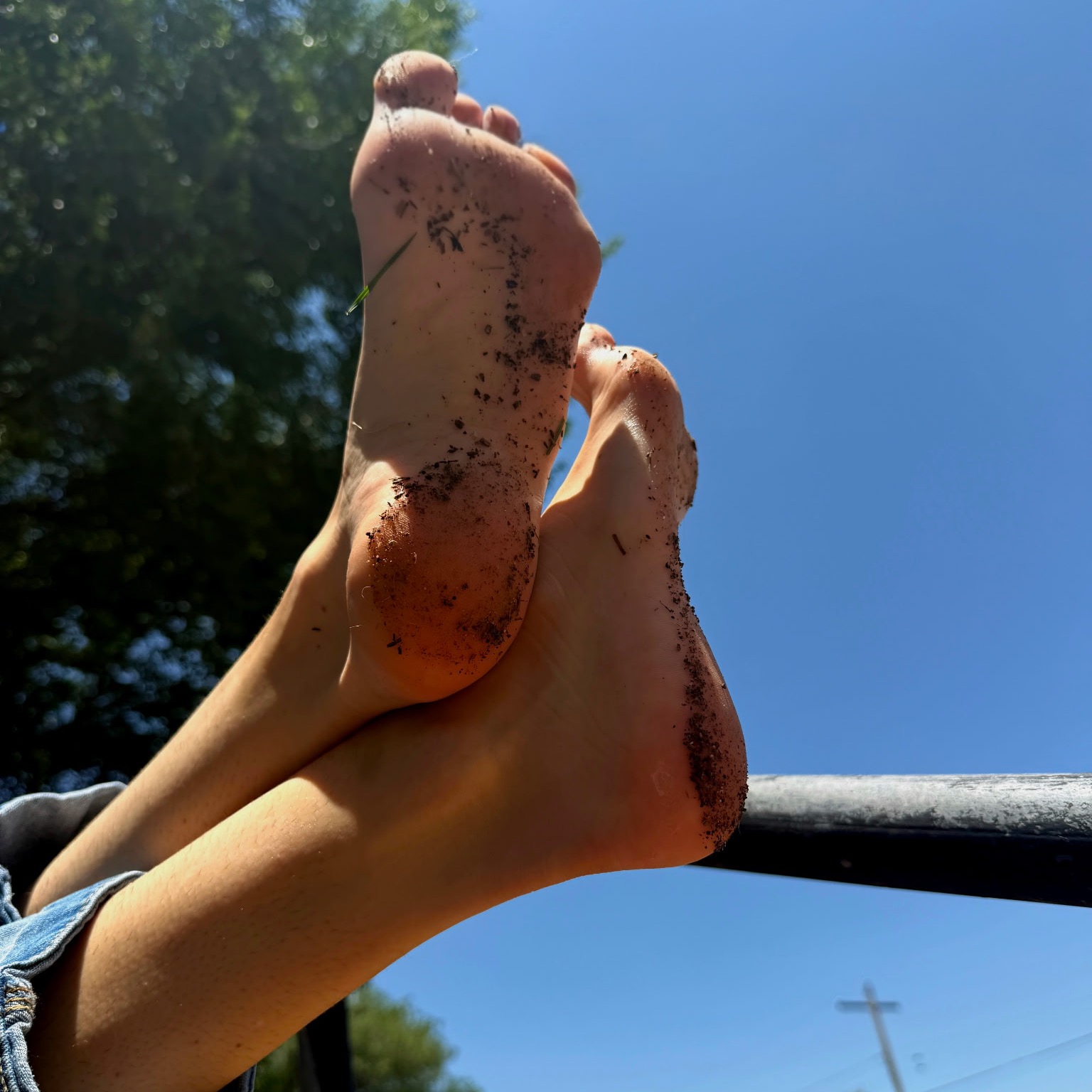 Feet4hyre