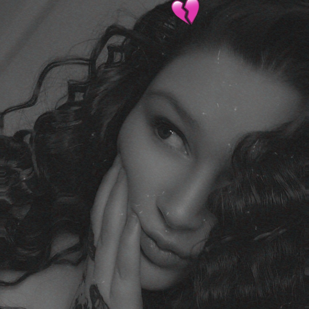 PrettyToes22