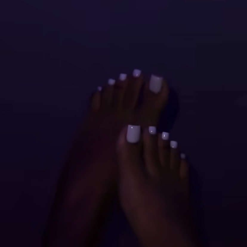 prettytoes_layla