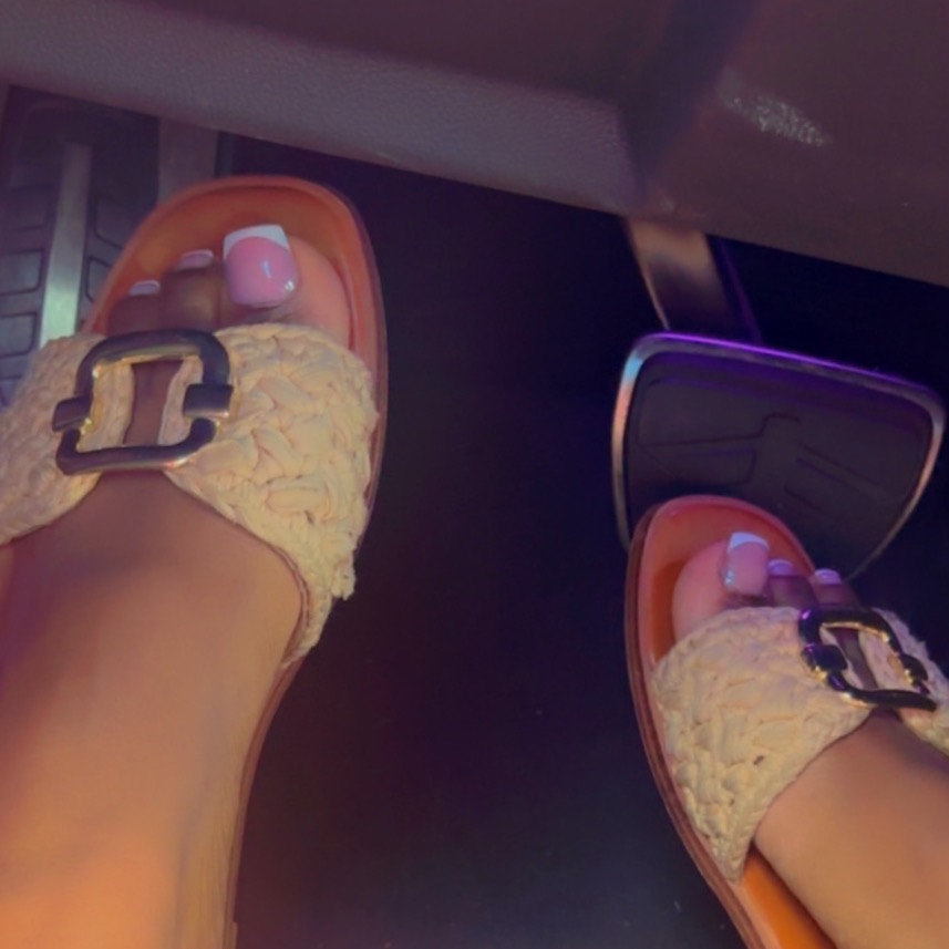 feetpretty2613