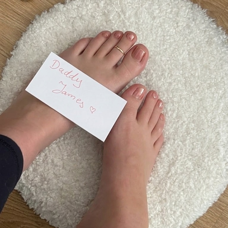 feetbyblondy