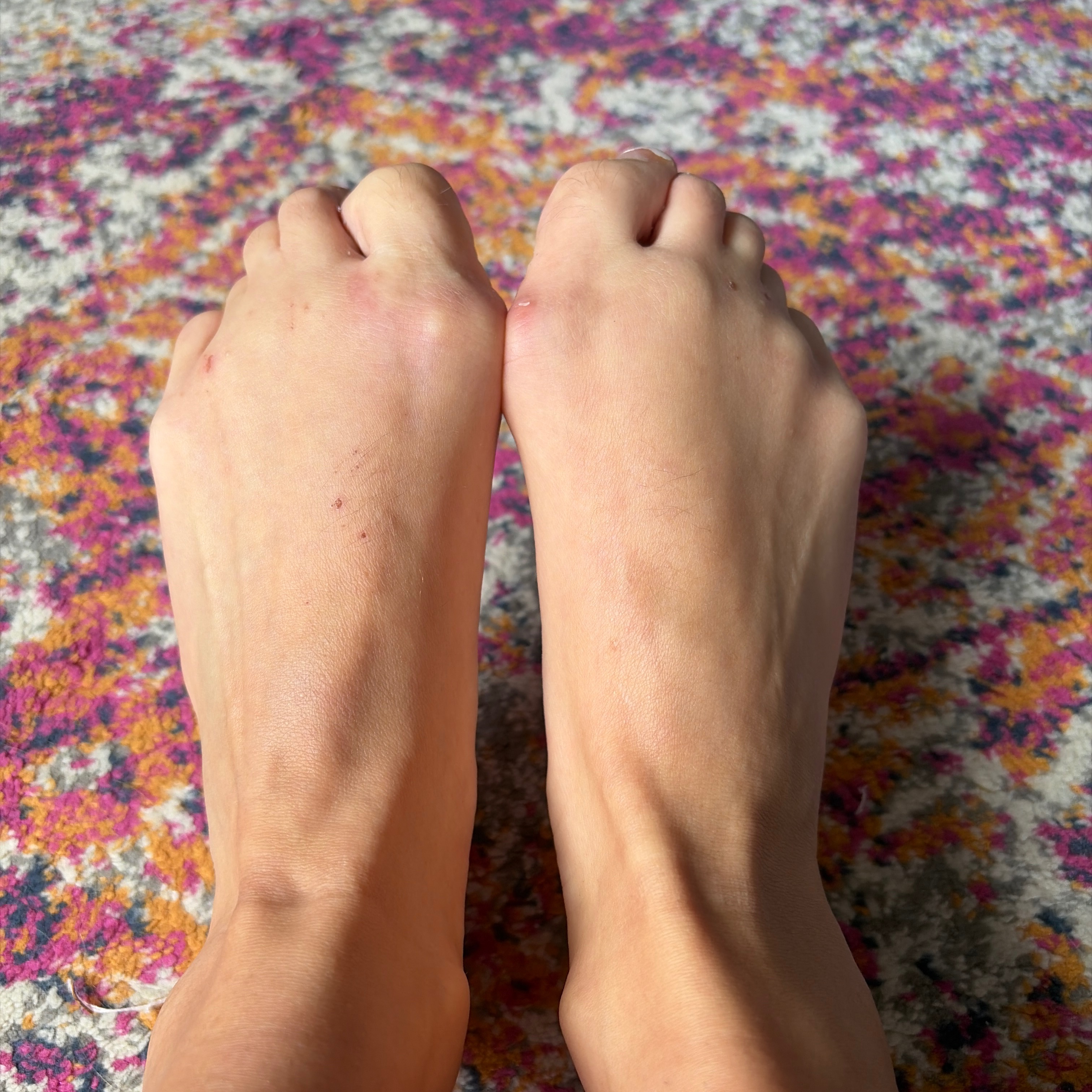 barefootbabeeee