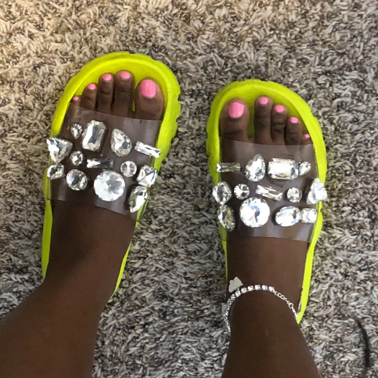 Seducing_ChocolateFeet