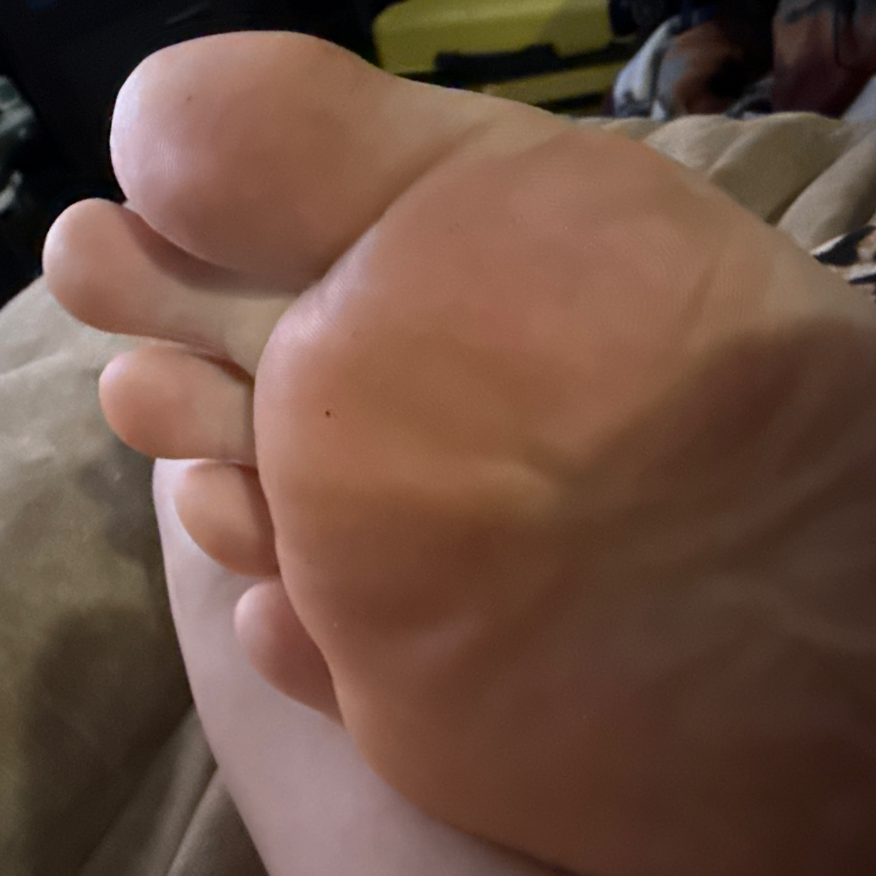 weirdfeet2