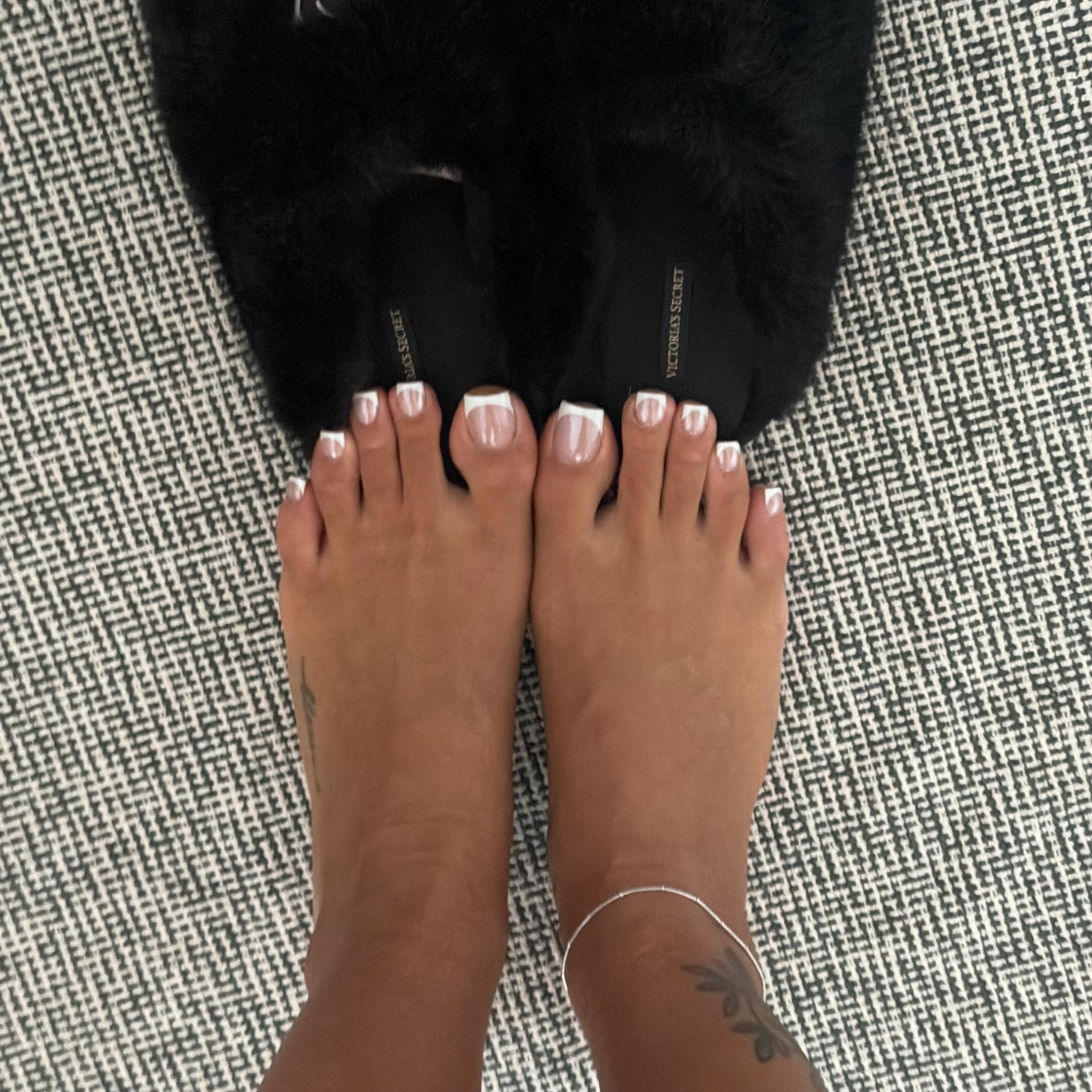 Sabibisexyfeet