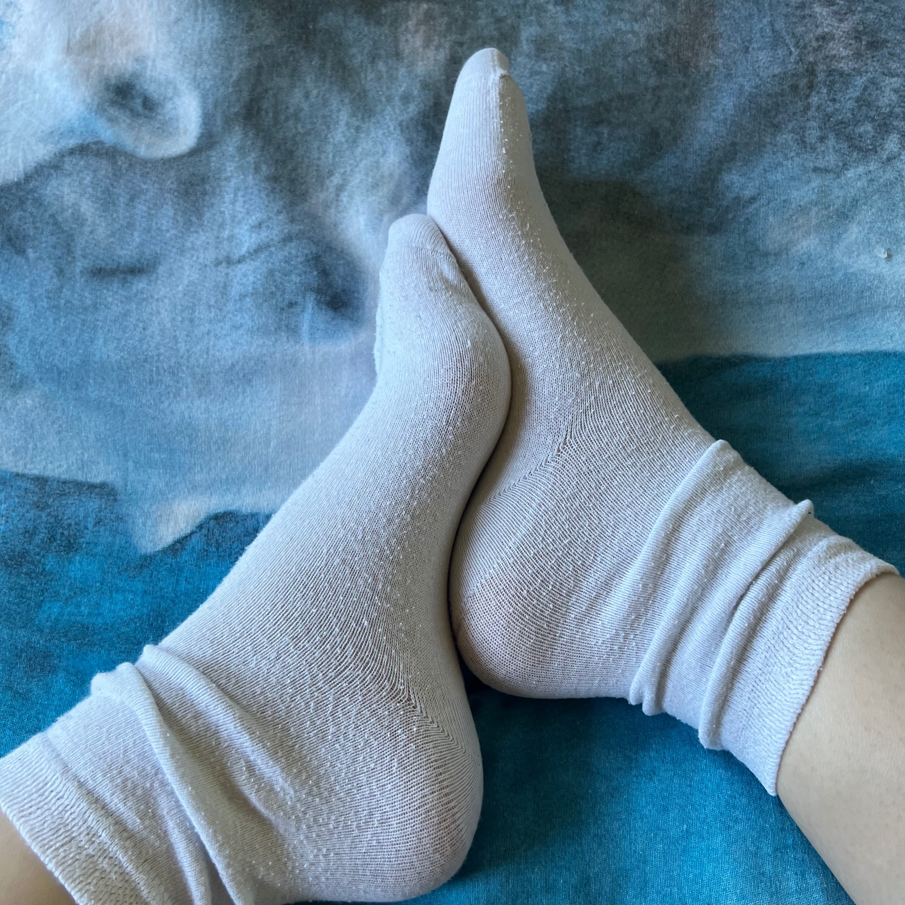 dewytoes