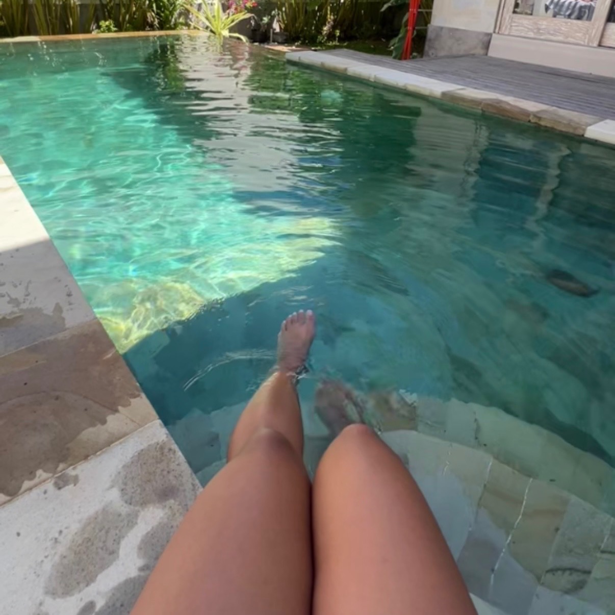 Luxury_feet