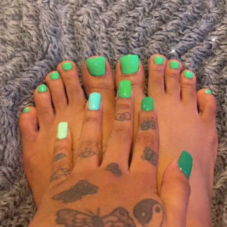 Magic_toes24