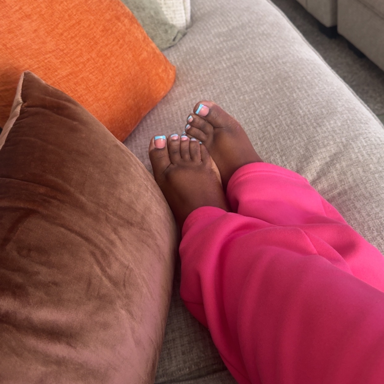 Preetty_feet